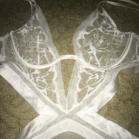 La Perla White Bodysuit Lingerie - Picture 4 of 4